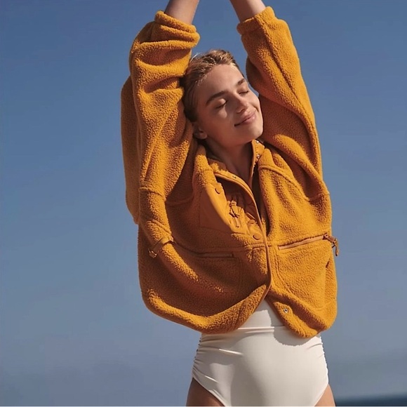 NEW Free People Hit The Slopes Fleece Jacket - Picture 3 of 15